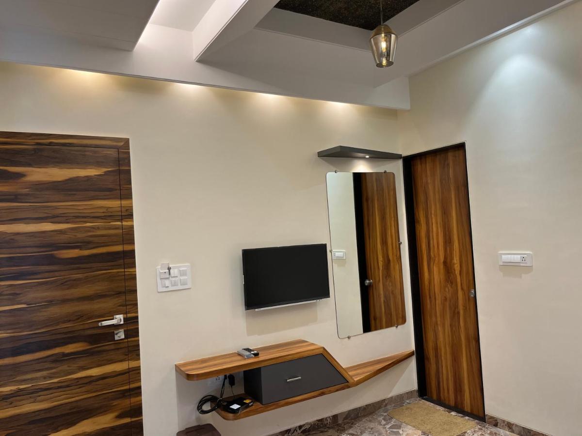 Hotel Aryadeep Phardapur Екстер'єр фото