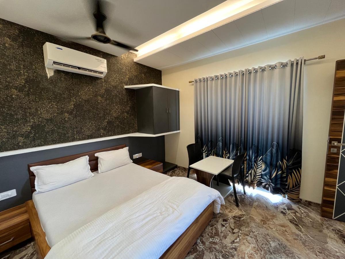 Hotel Aryadeep Phardapur Екстер'єр фото